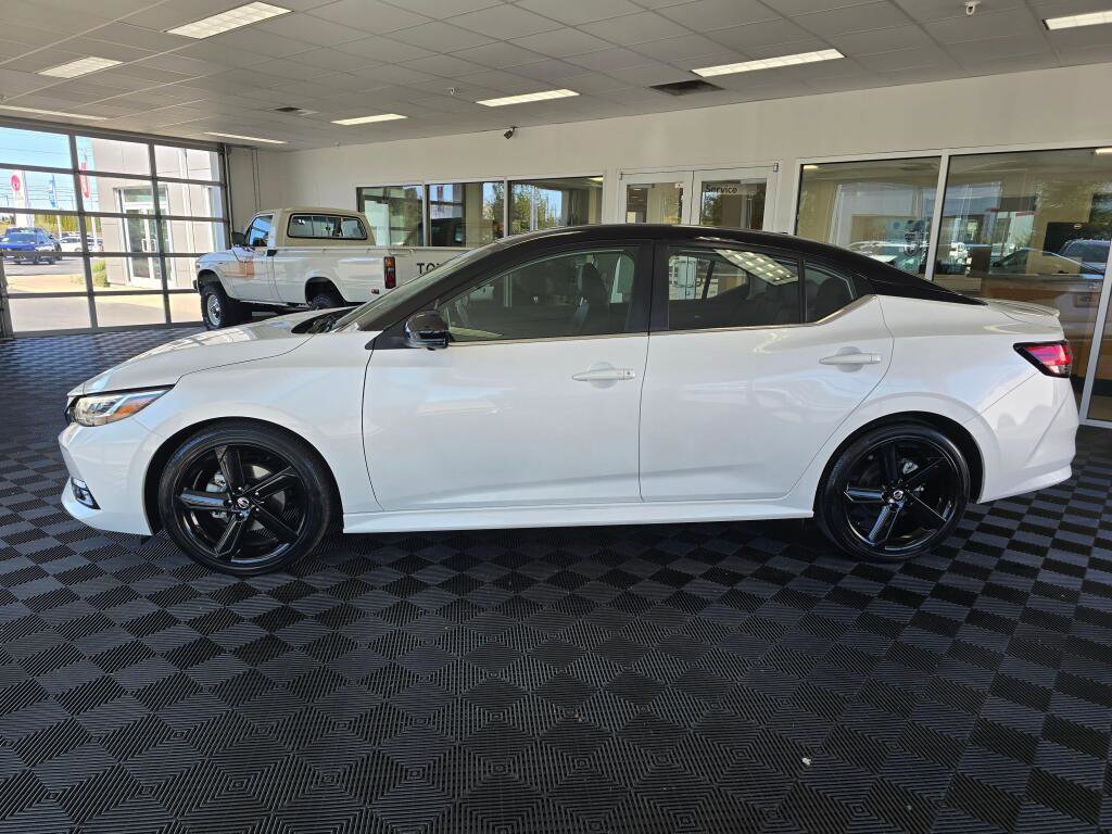 Used 2023 Nissan Sentra SR w/ SR Premium Package image 6