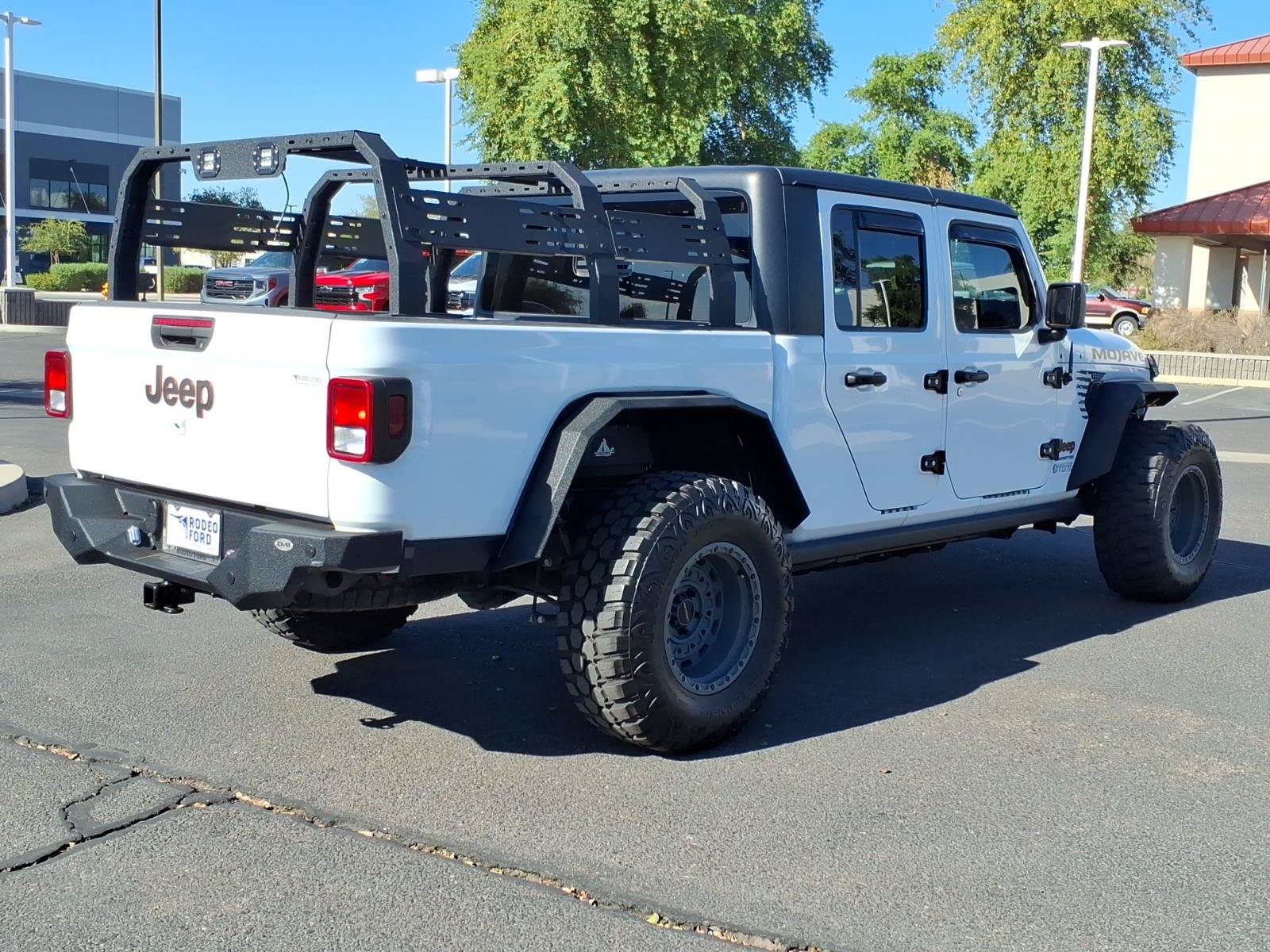 Used 2022 Jeep Gladiator Mojave AWD/4WD image 5