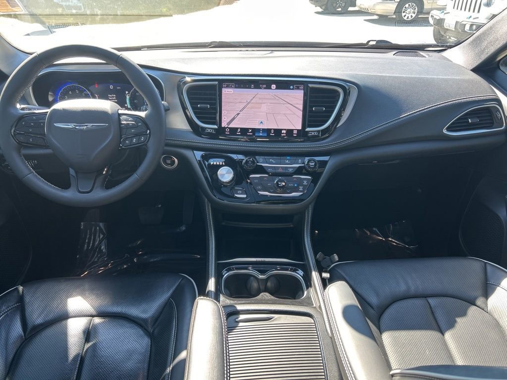 Used 2024 Chrysler Pacifica Limited w/ S Appearance Package image 33
