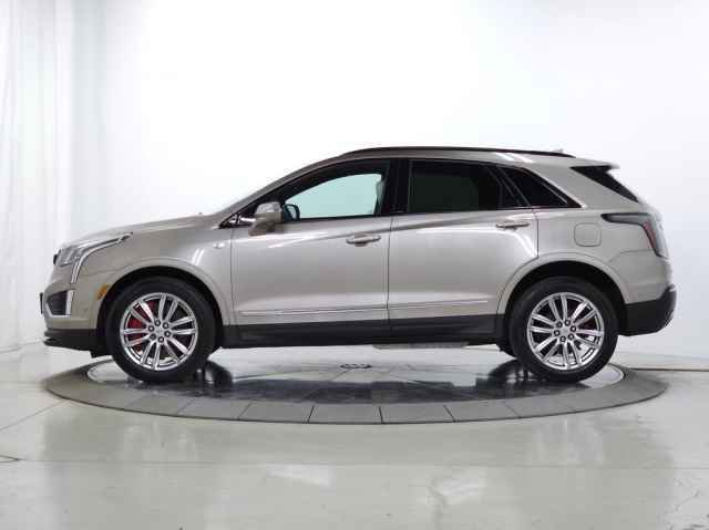 Certified 2023 Cadillac XT5 Sportv w/ Technology Package AWD/4WD image 2