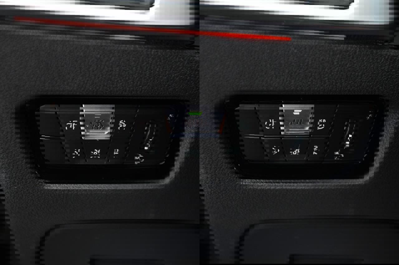 Used 2021 BMW 330i Sedan w/ Convenience Package image 34