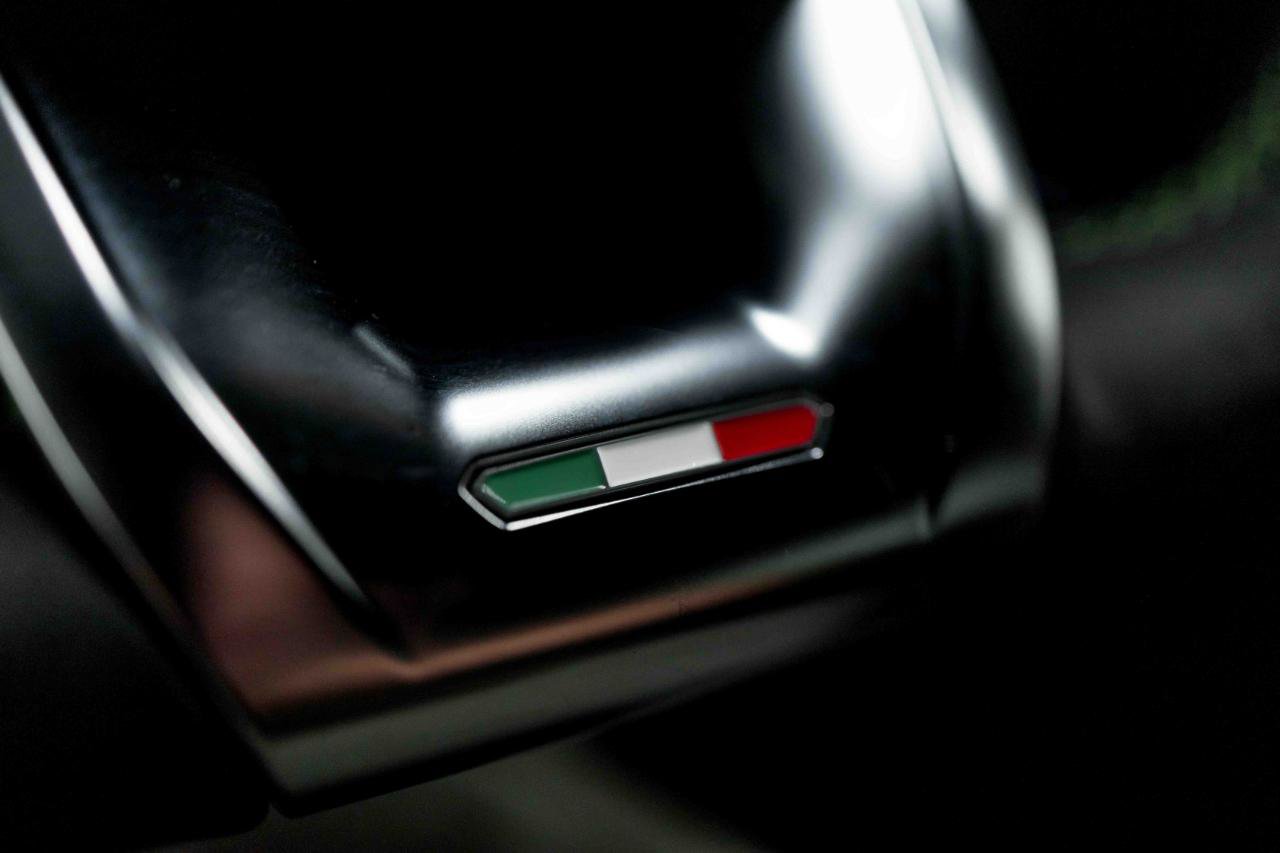 Used 2020 Lamborghini Urus Base image 70