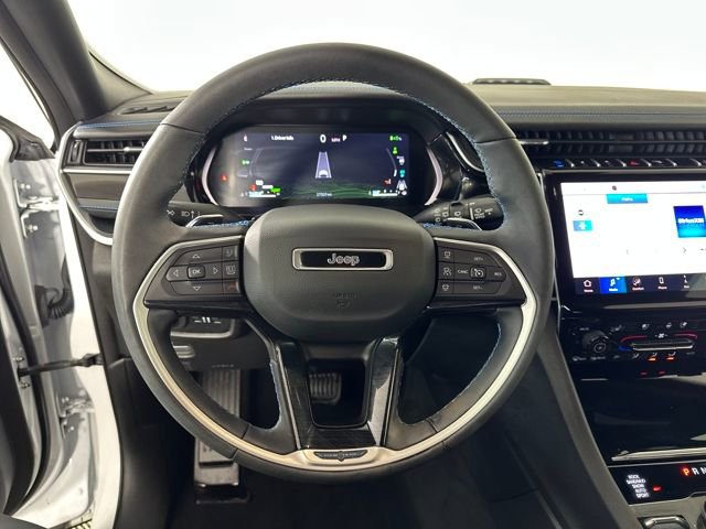 Used 2022 Jeep Grand Cherokee Trailhawk image 14