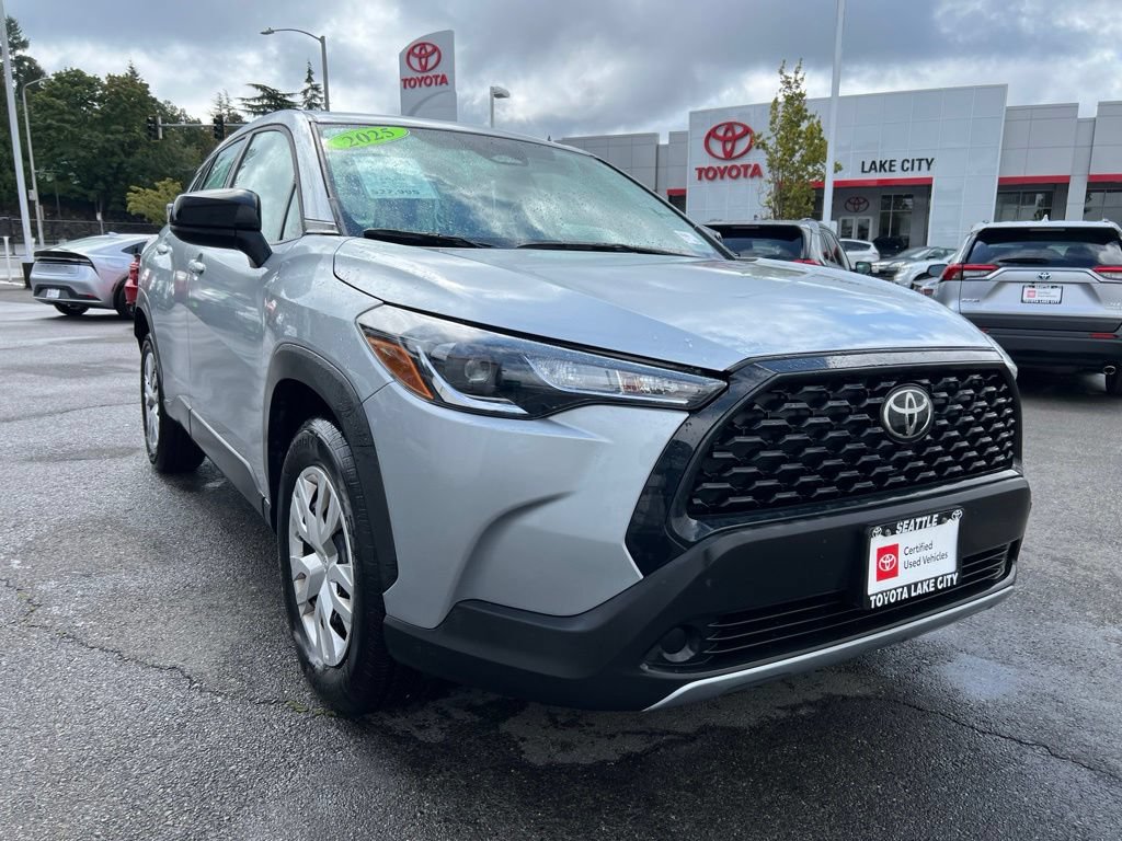 Certified 2025 Toyota Corolla Cross L AWD/4WD image 1