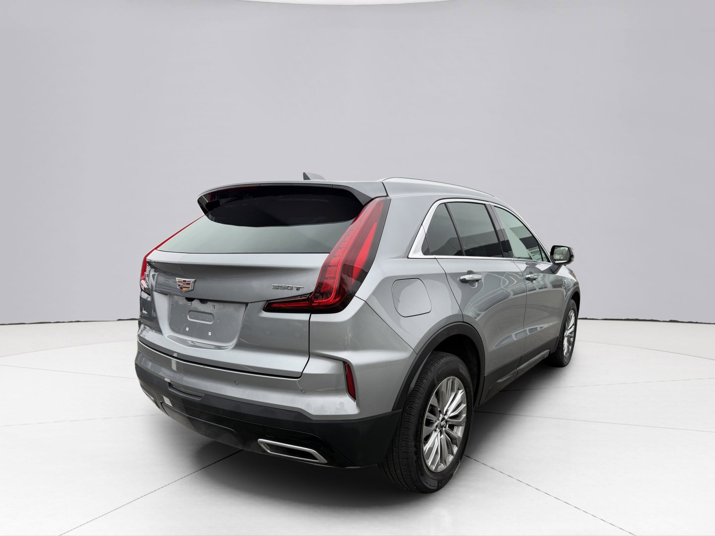 Used 2024 Cadillac XT4 Premium Luxury w/ Technology Package AWD/4WD image 16