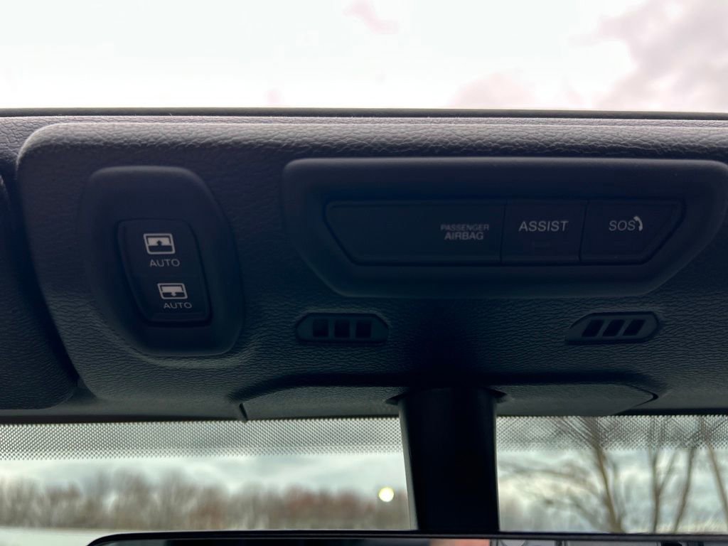 Used 2022 Jeep Wrangler Unlimited Sahara w/ Cold Weather Group AWD/4WD image 41