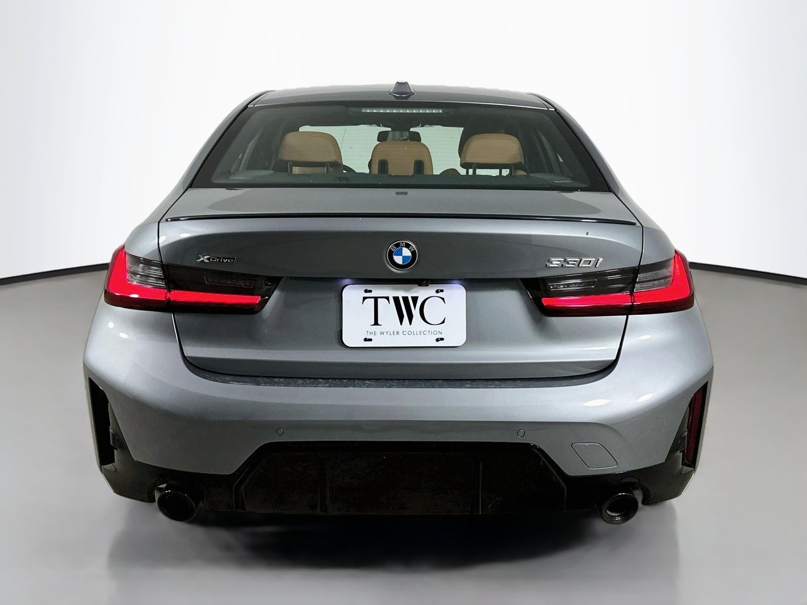 New 2026 BMW 330i xDrive Sedan w/ M Sport Package AWD/4WD image 6