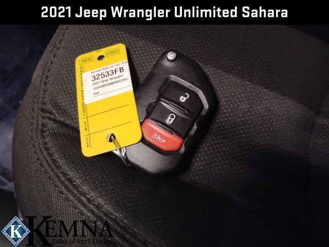 Used 2021 Jeep Wrangler Unlimited Sahara w/ Dual Top Group image 29