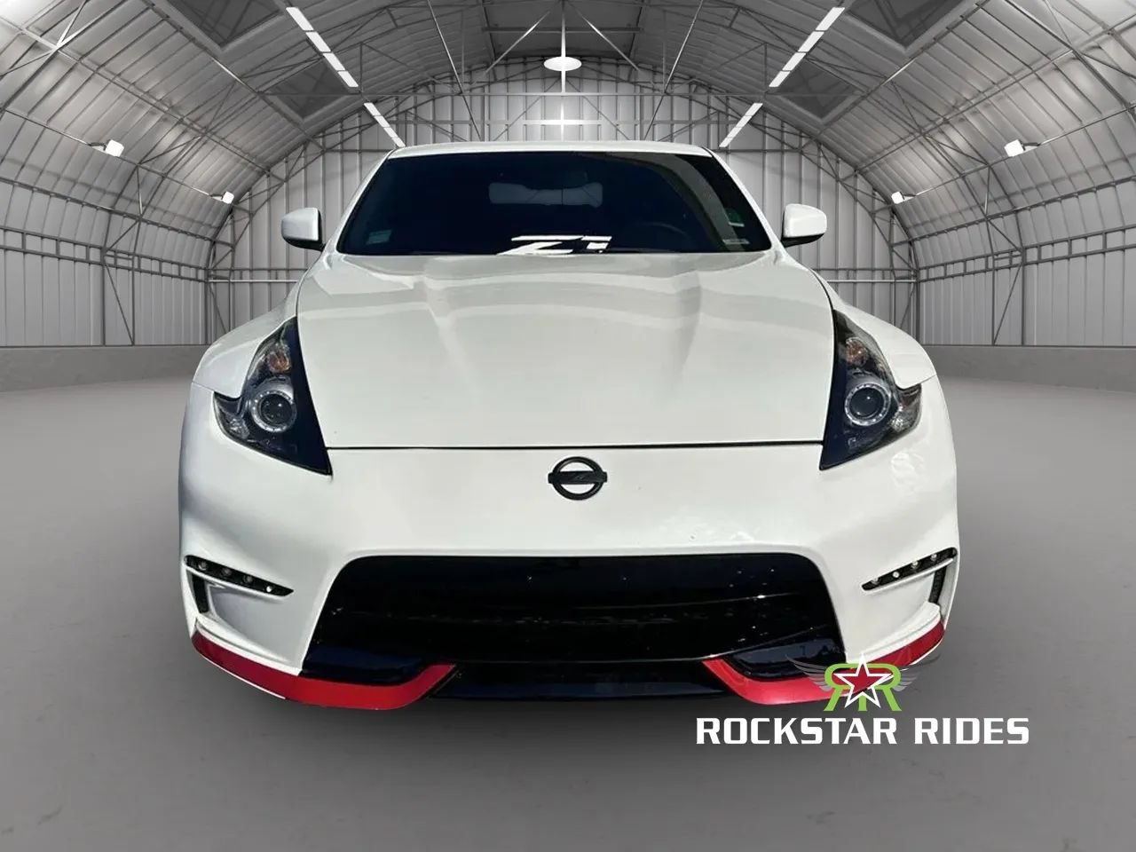 Used 2018 Nissan 370Z Coupe RWD image 6