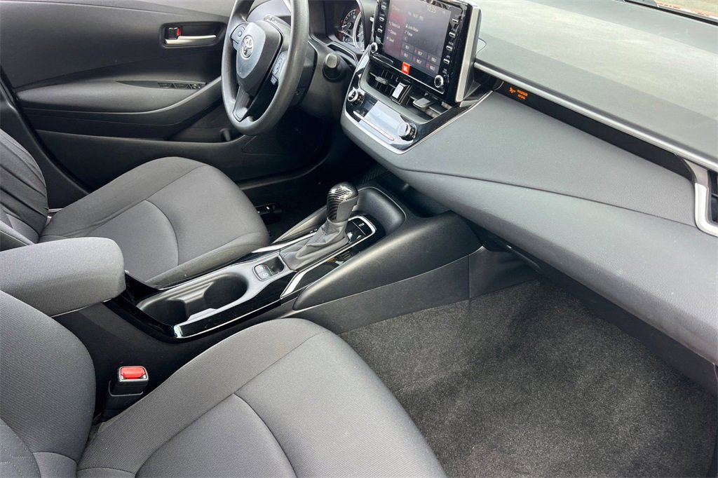 Used 2020 Toyota Corolla LE image 18