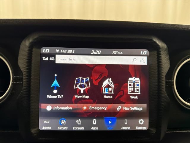Used 2023 Jeep Wrangler Unlimited Sahara w/ Cold Weather Group AWD/4WD image 17