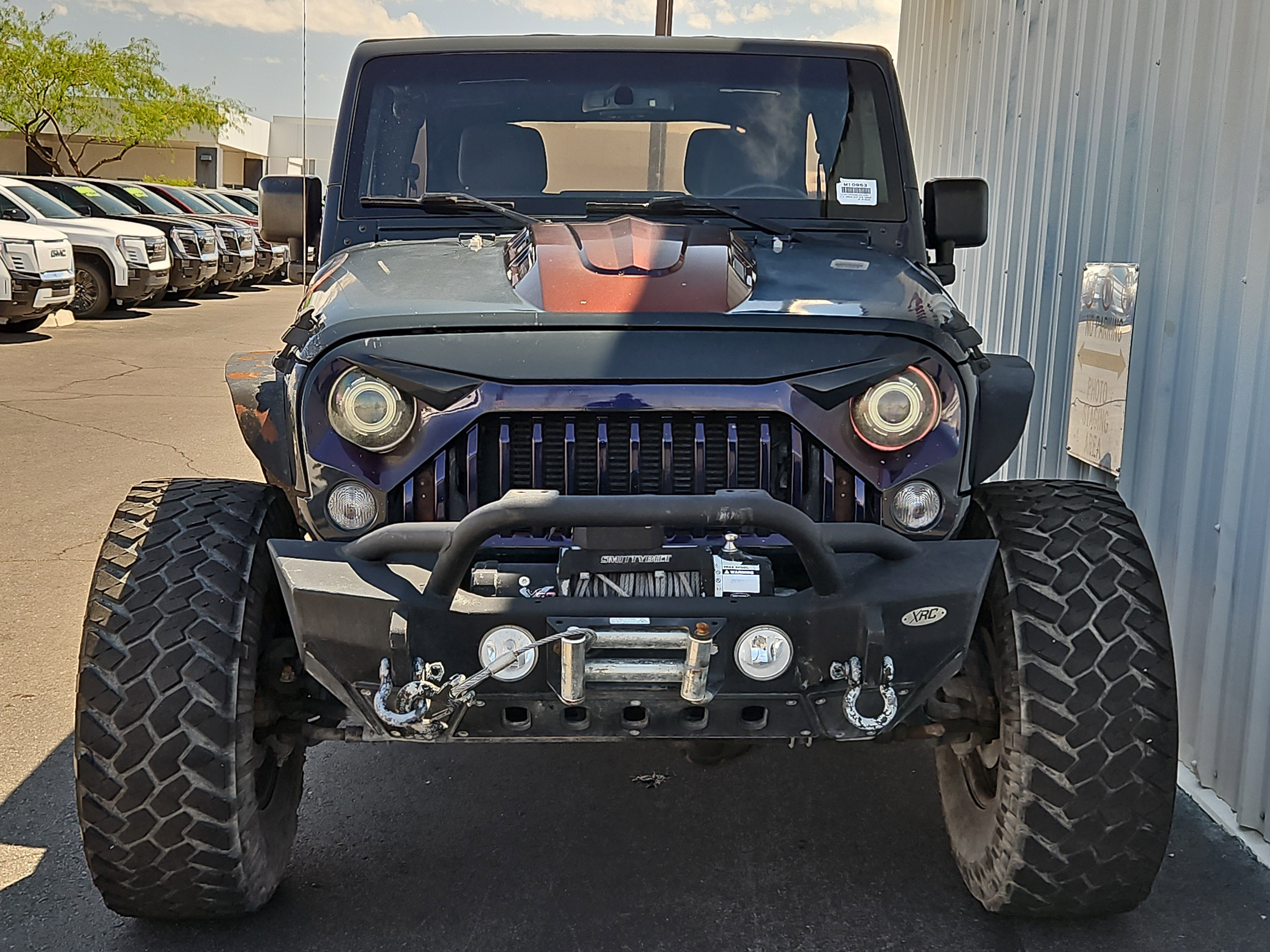 Used 2016 Jeep Wrangler Unlimited Rubicon w/ Connectivity Group image 2