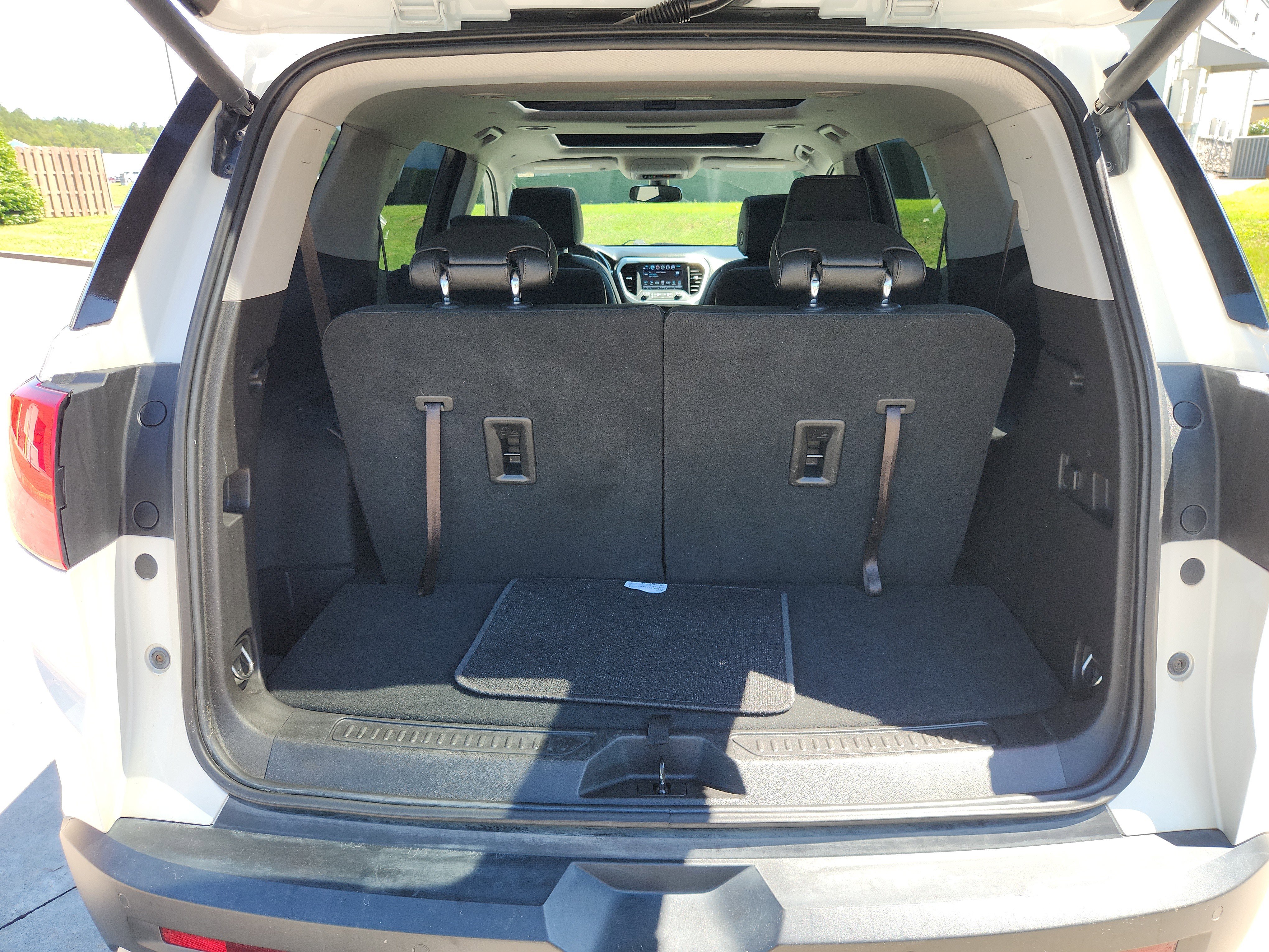 Used 2019 GMC Acadia SLT FWD image 58