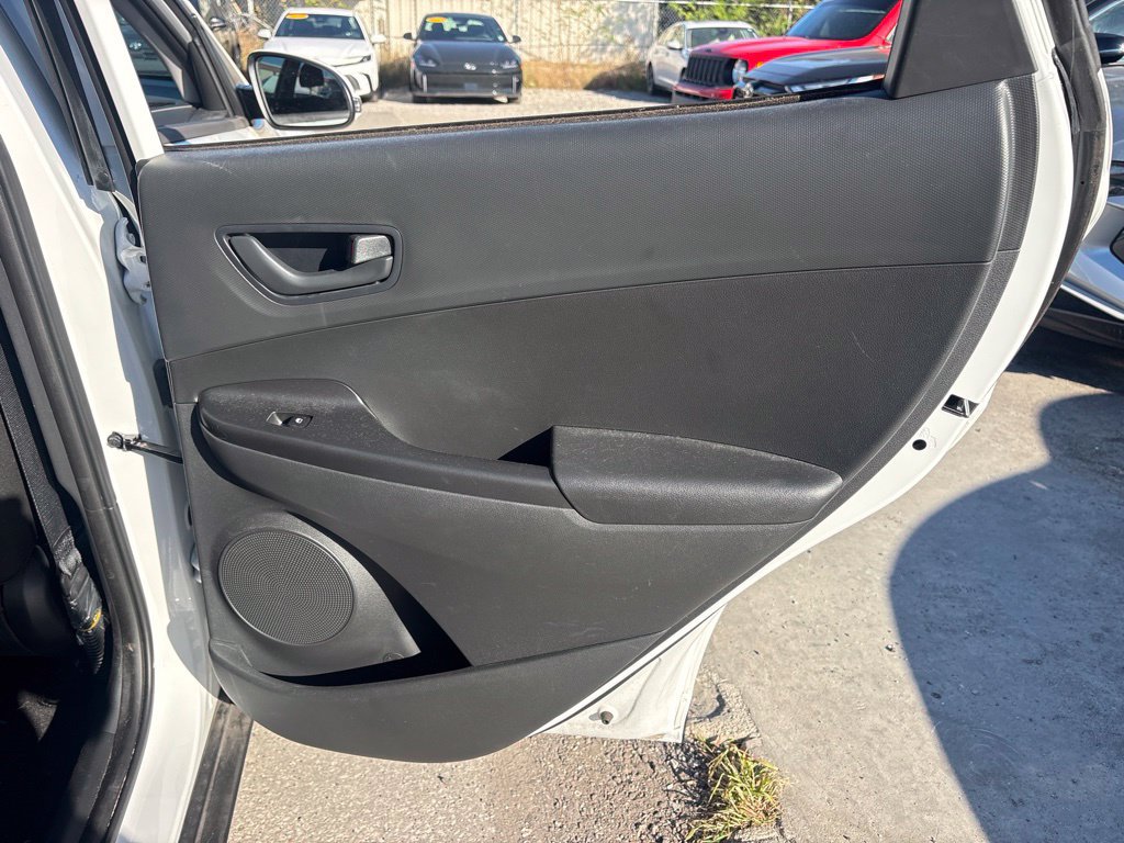 Used 2023 Hyundai Kona SEL FWD image 18