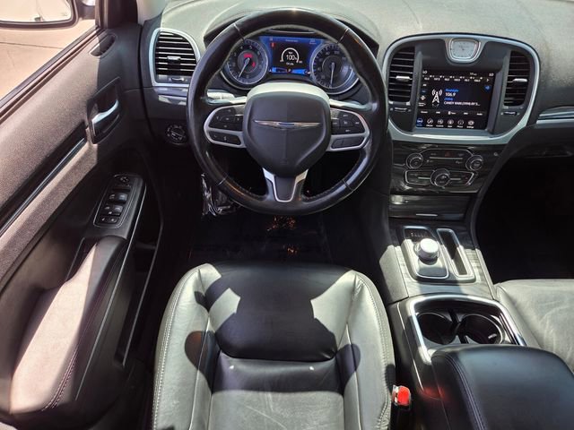 Used 2022 Chrysler 300 Touring L RWD image 12