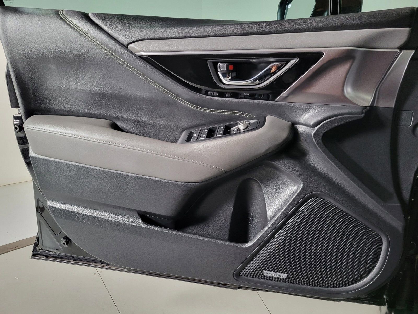 Certified 2025 Subaru Outback Onyx Edition image 33