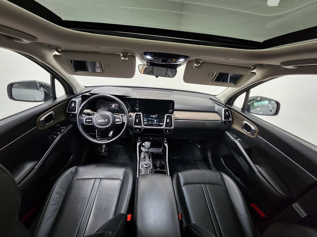 Used 2023 Kia Sorento S w/ Panoramic Sunroof Package AWD/4WD image 29
