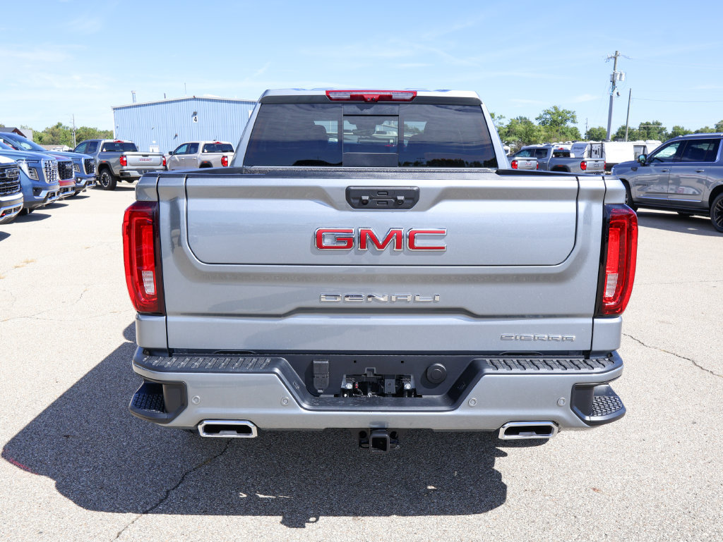 New 2026 GMC Sierra 1500 Denali w/ Denali Reserve Package AWD/4WD image 4