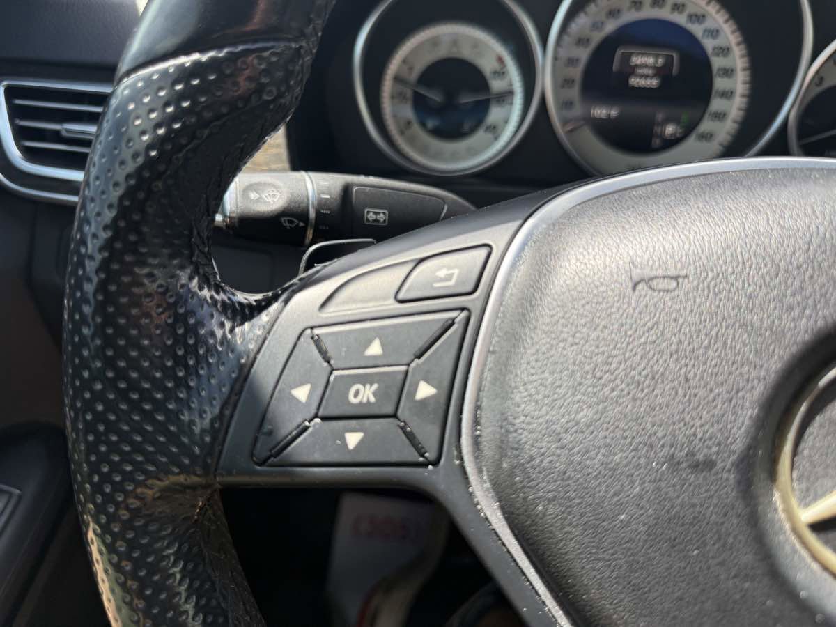 Used 2015 Mercedes-Benz E 350 4MATIC Sedan image 29