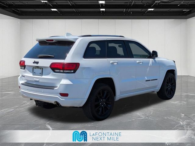 Used 2021 Jeep Grand Cherokee Altitude AWD/4WD image 5