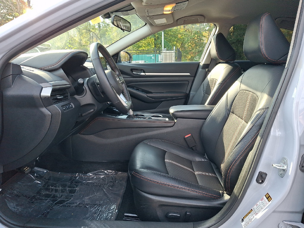Certified 2024 Nissan Altima 2.5 SR FWD image 15
