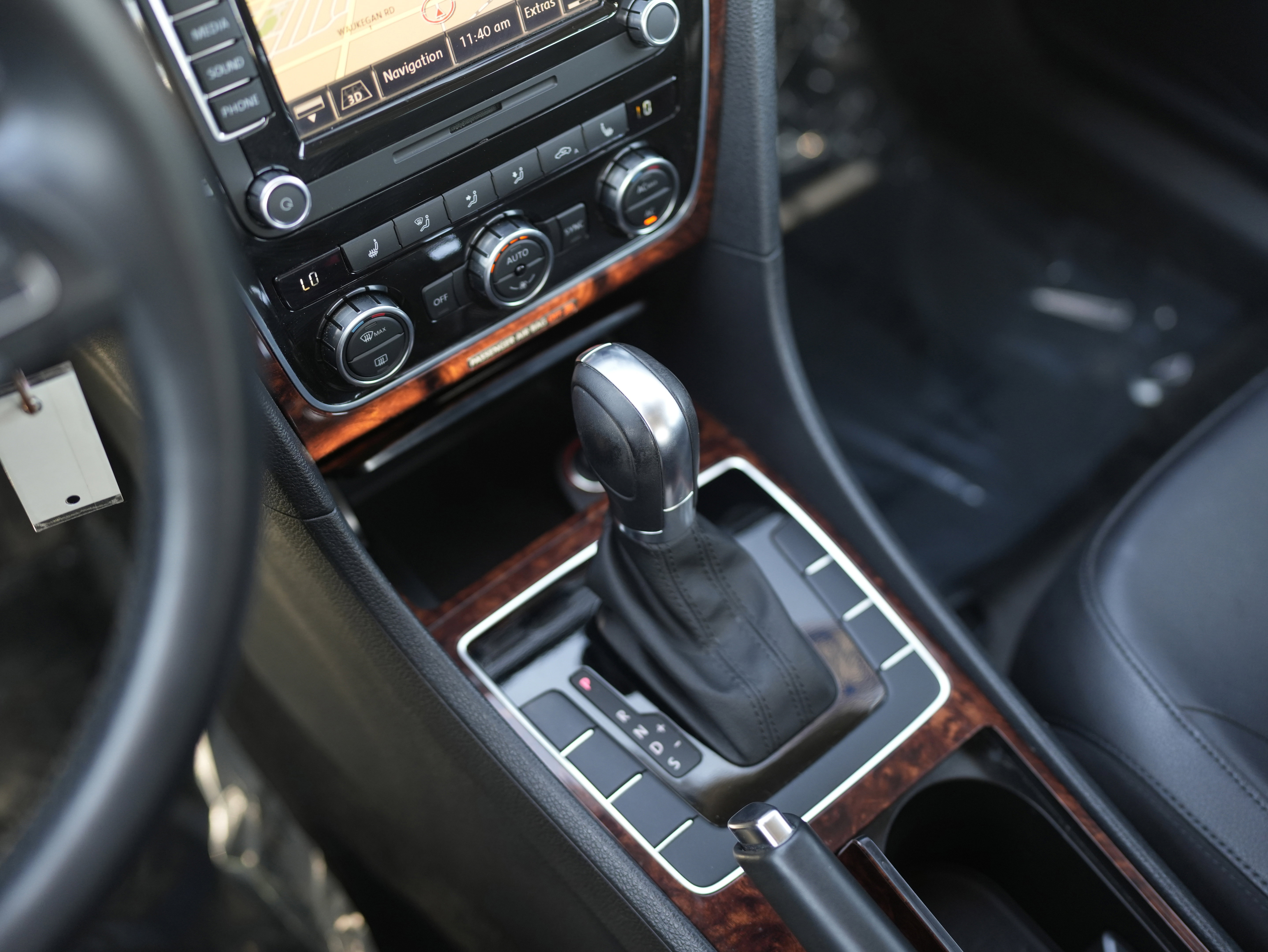 Used 2012 Volkswagen Passat 2.5 SEL image 17