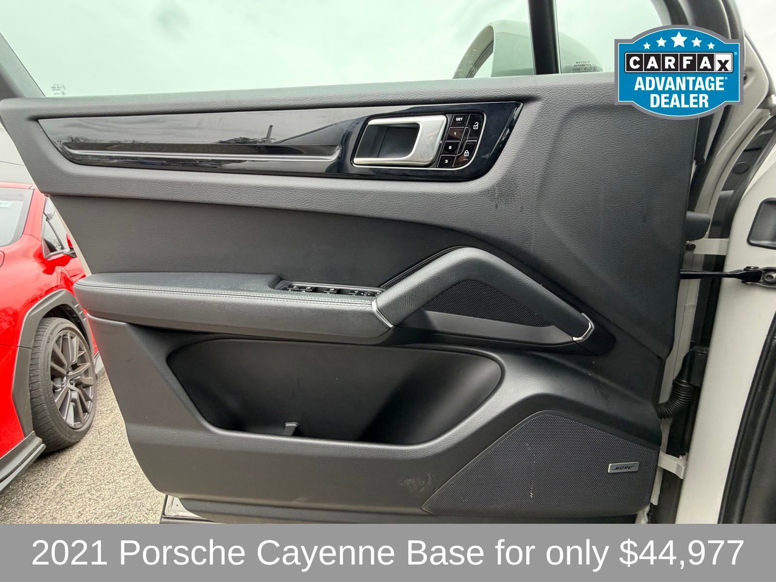 Used 2021 Porsche Cayenne Coupe AWD/4WD image 12