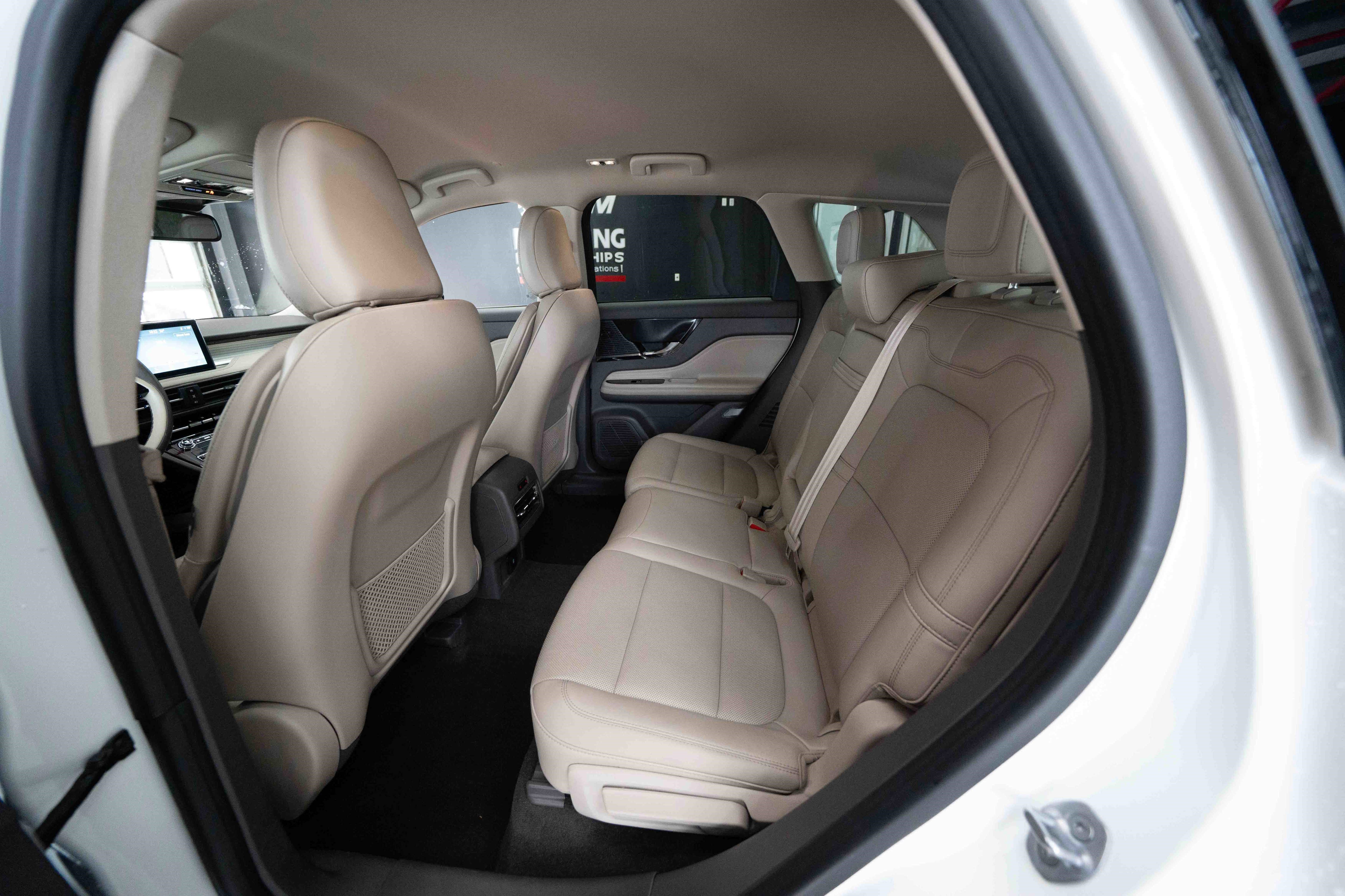 Used 2022 Lincoln Corsair AWD w/ Equipment Group 101A image 23