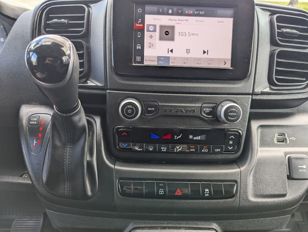 Used 2025 RAM ProMaster 2500 w/ Convenience Group image 13