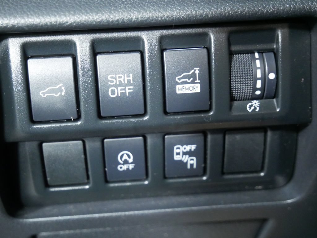 Used 2023 Subaru Forester Premium AWD/4WD image 24