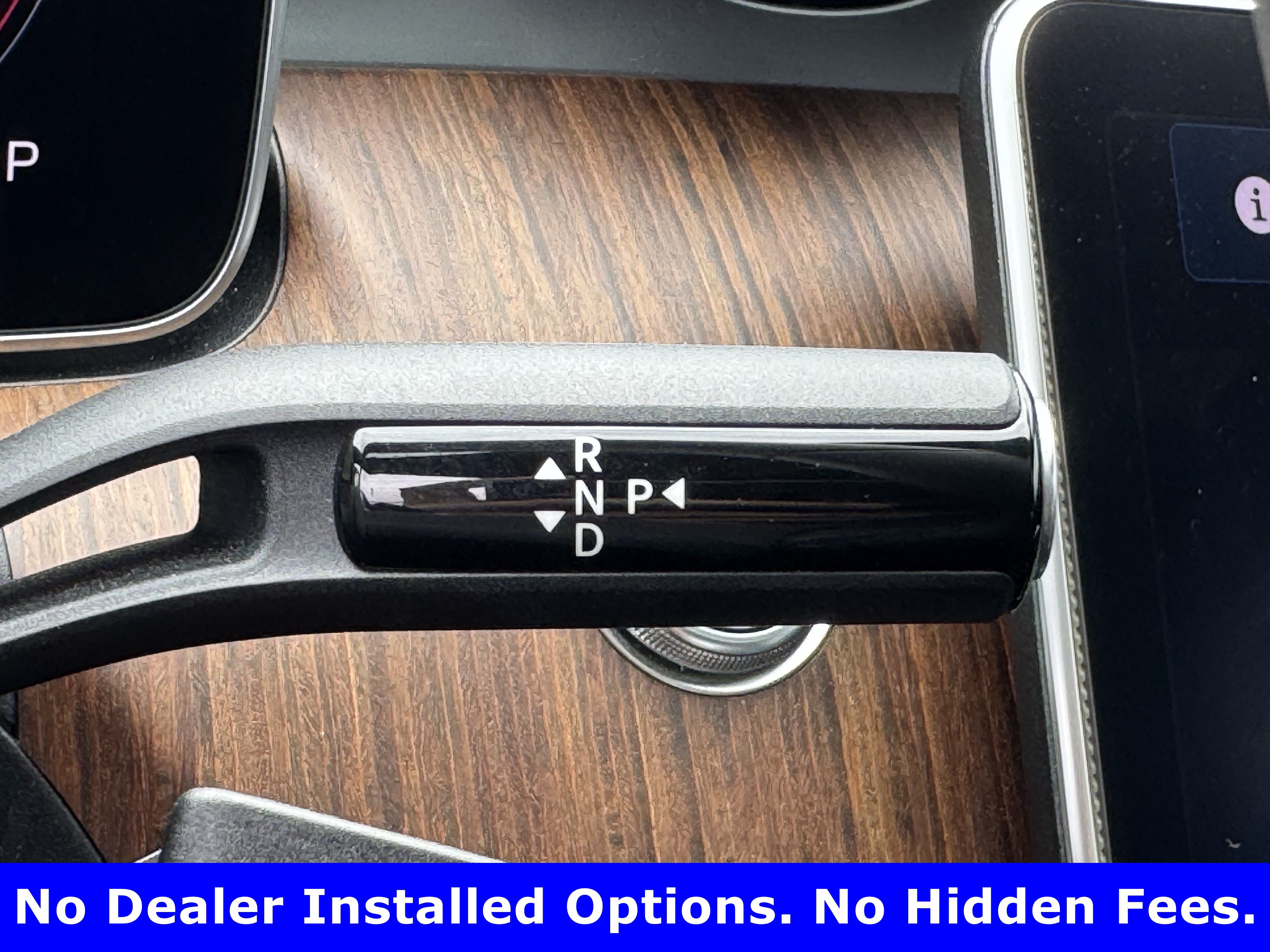 Used 2025 Mercedes-Benz C 300 4MATIC Sedan image 22