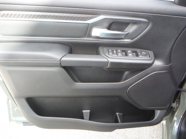 New 2026 RAM 1500 Big Horn AWD/4WD image 18