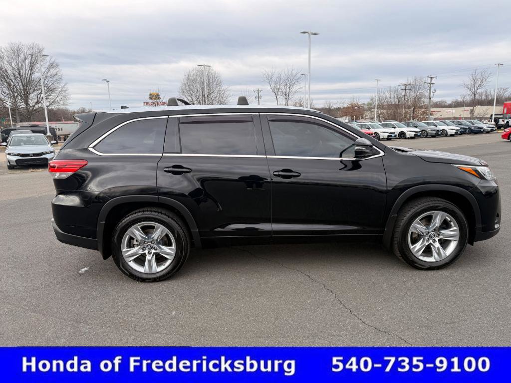 Used 2017 Toyota Highlander Limited image 7