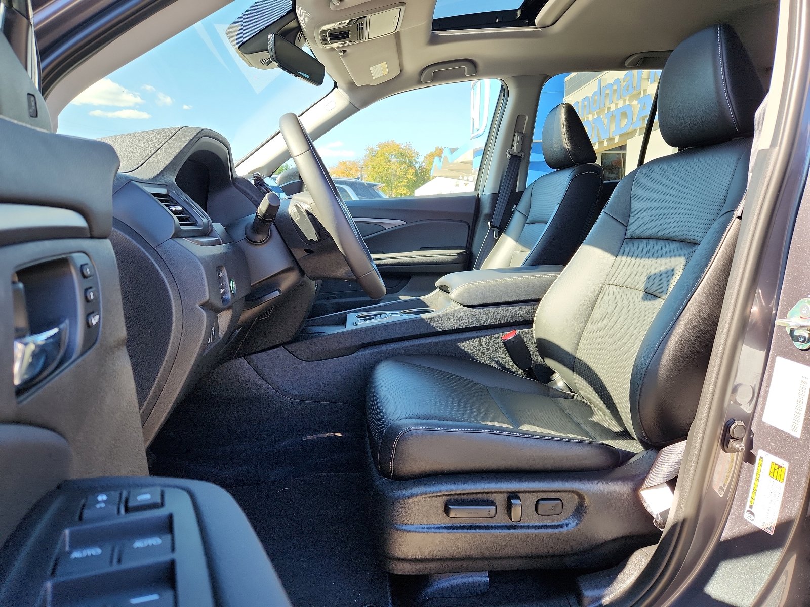 New 2025 Honda Ridgeline RTL image 9