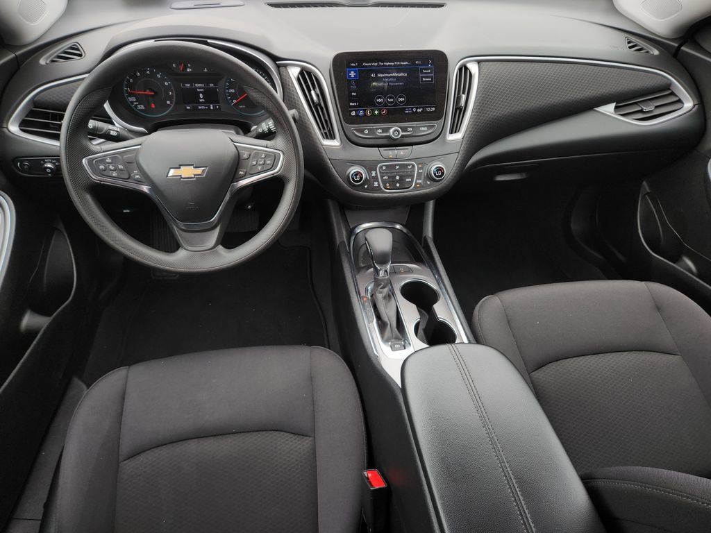 Used 2025 Chevrolet Malibu LT image 26