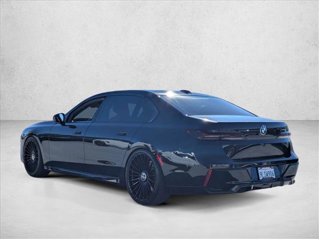 Used 2024 BMW 740i image 8
