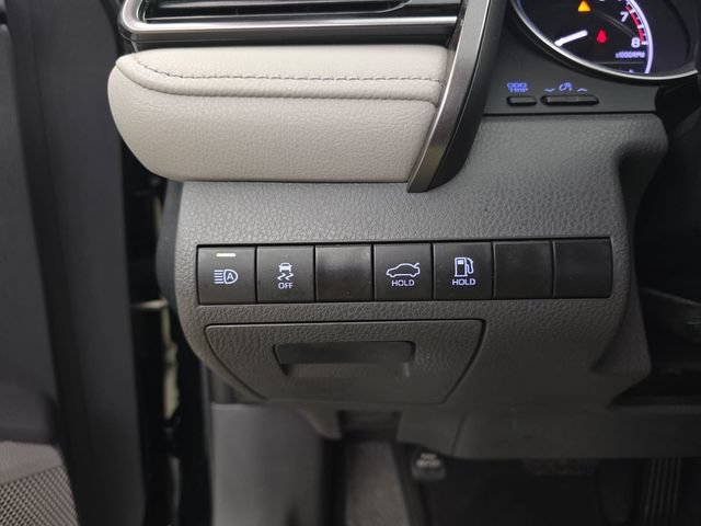 Used 2024 Toyota Camry LE w/ Convenience Package FWD image 35