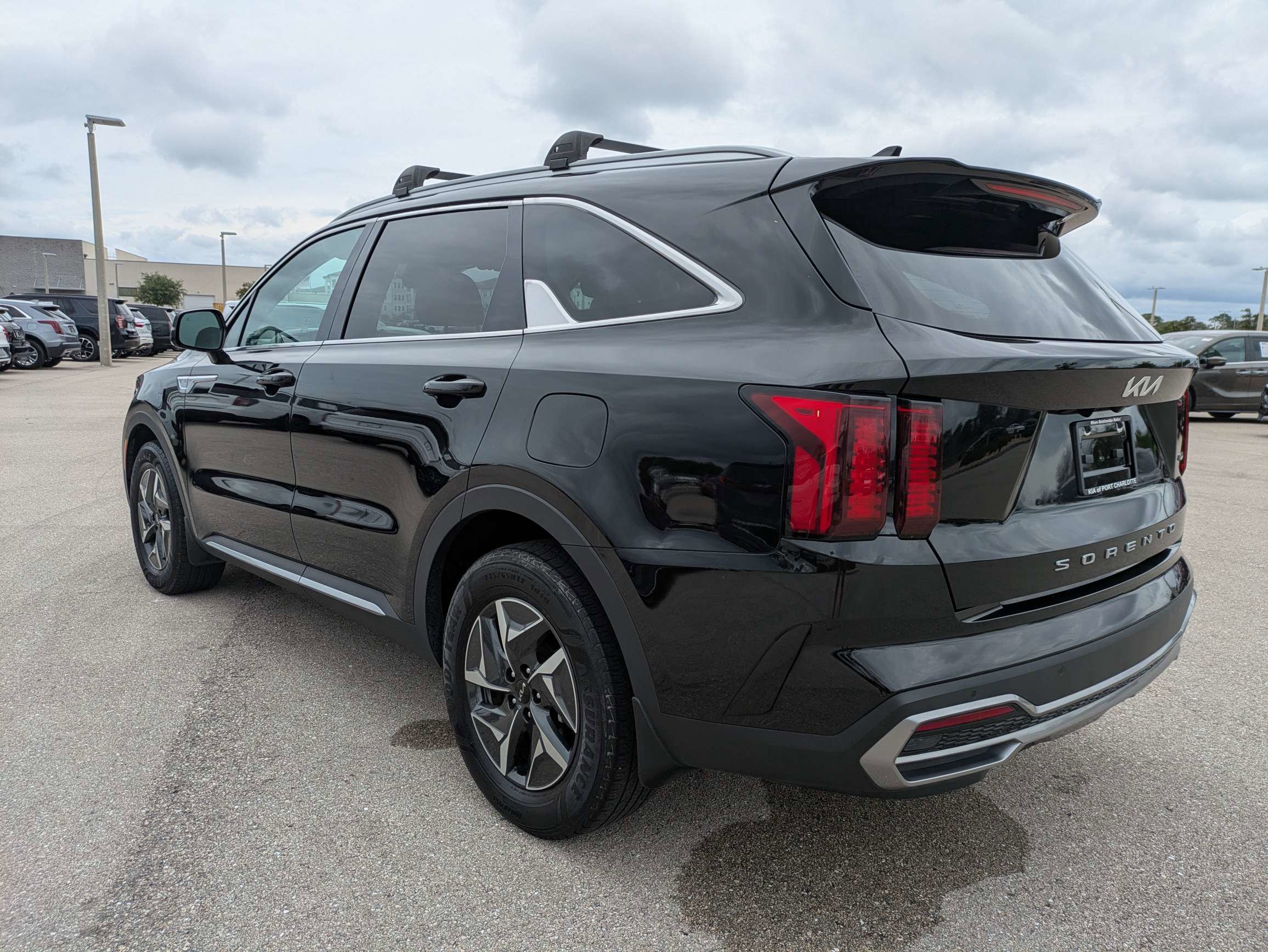 Certified 2022 Kia Sorento EX FWD image 7
