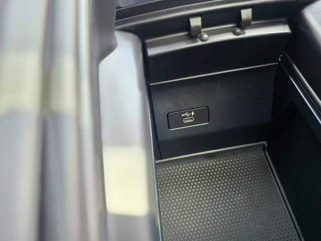 Used 2023 BMW X5 sDrive40i w/ Climate Comfort Package image 39