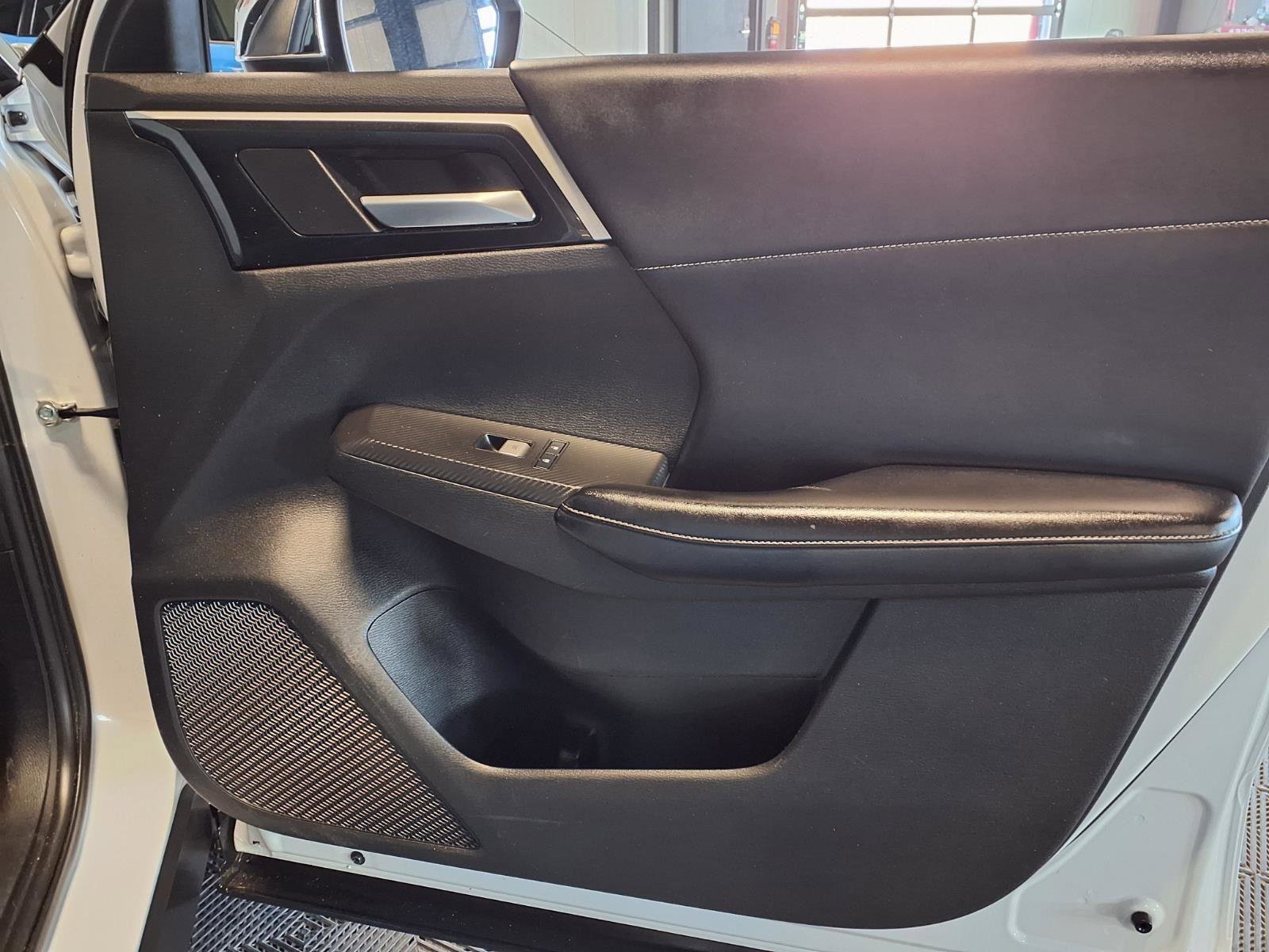 Used 2022 Mitsubishi Outlander SE AWD/4WD image 14