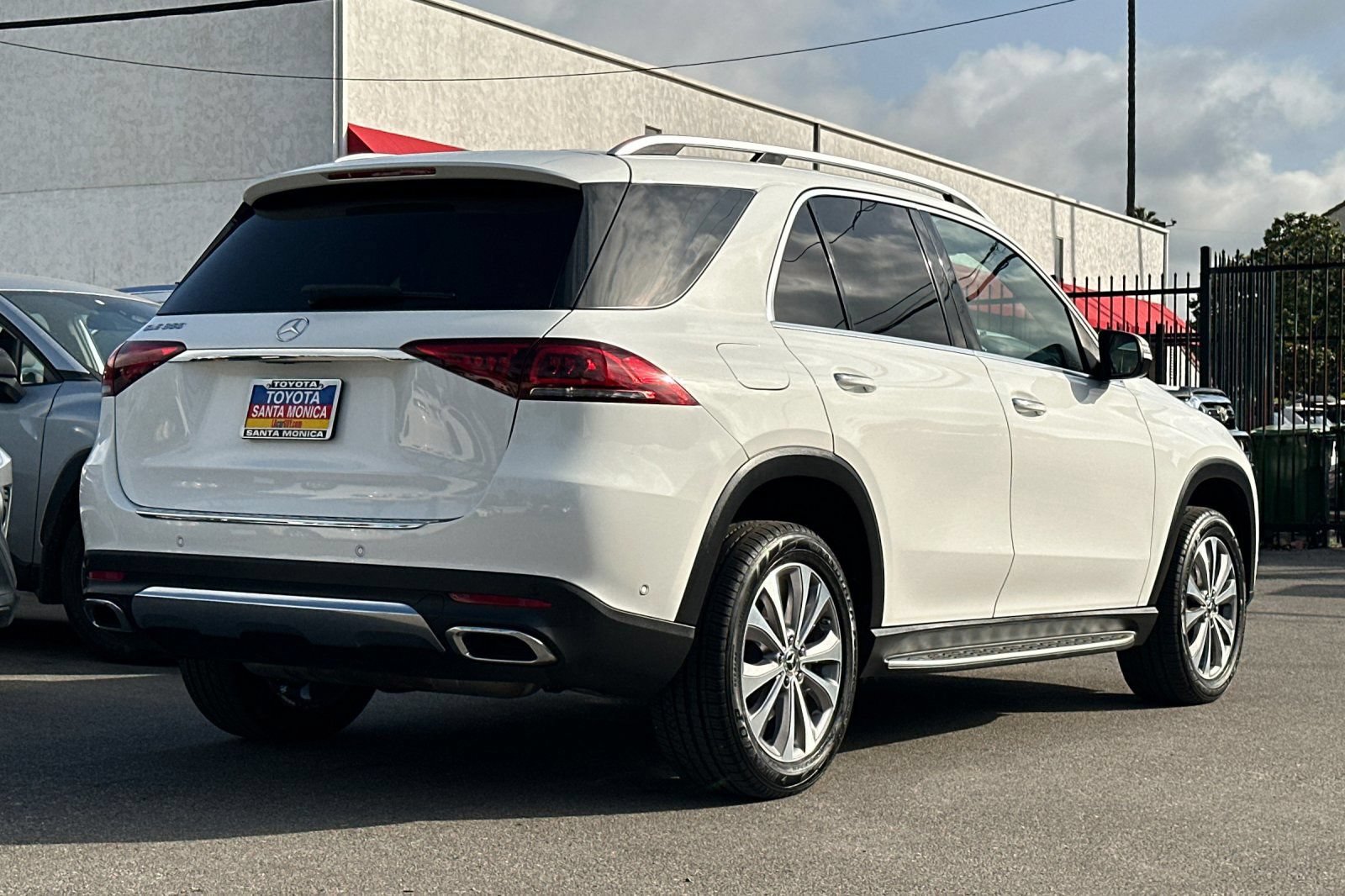 Used 2022 Mercedes-Benz GLE 350 image 4