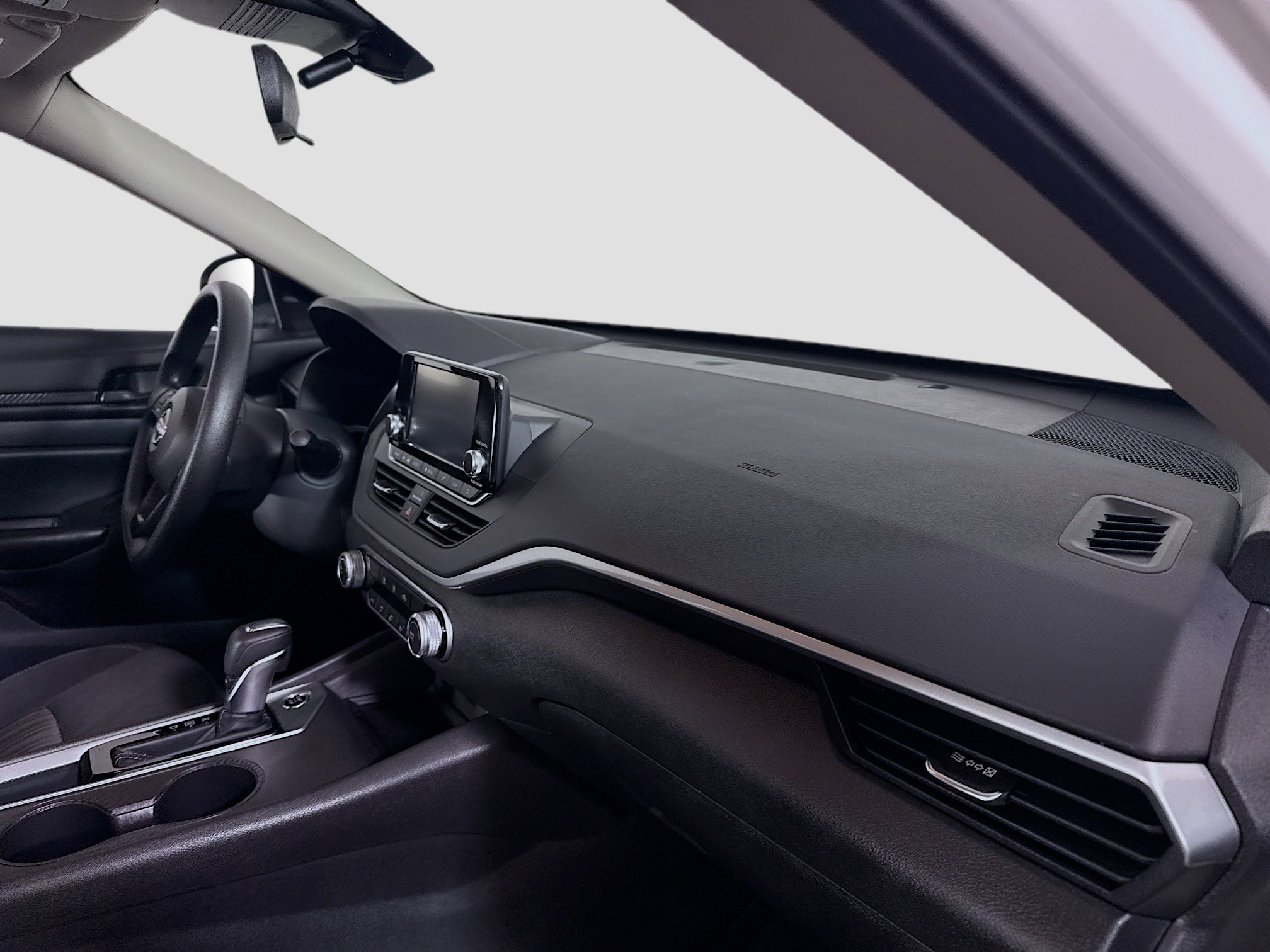 Used 2024 Nissan Altima 2.5 S image 30