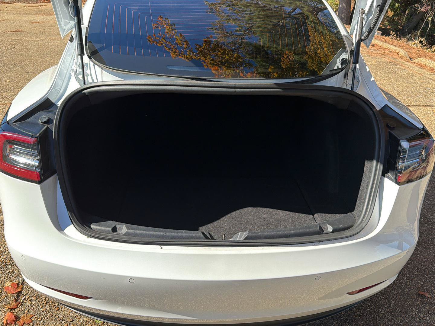 Used 2018 Tesla Model 3 Long Range RWD image 20