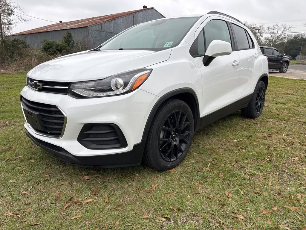 Used 2021 Chevrolet Trax LT w/ Sport Edition image 1
