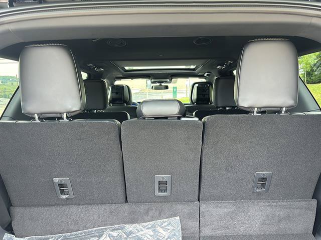 New 2027 Ford Expedition Platinum w/ Stealth Performance Package AWD/4WD image 17