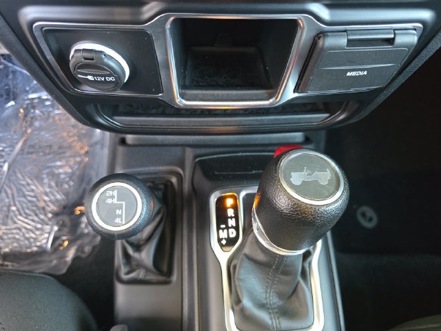 Certified 2022 Jeep Wrangler Unlimited Sport AWD/4WD image 15