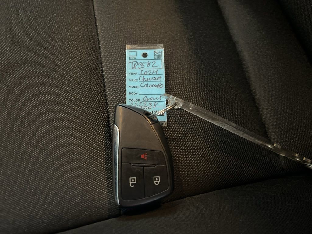 Used 2024 Chevrolet Colorado W/T image 75