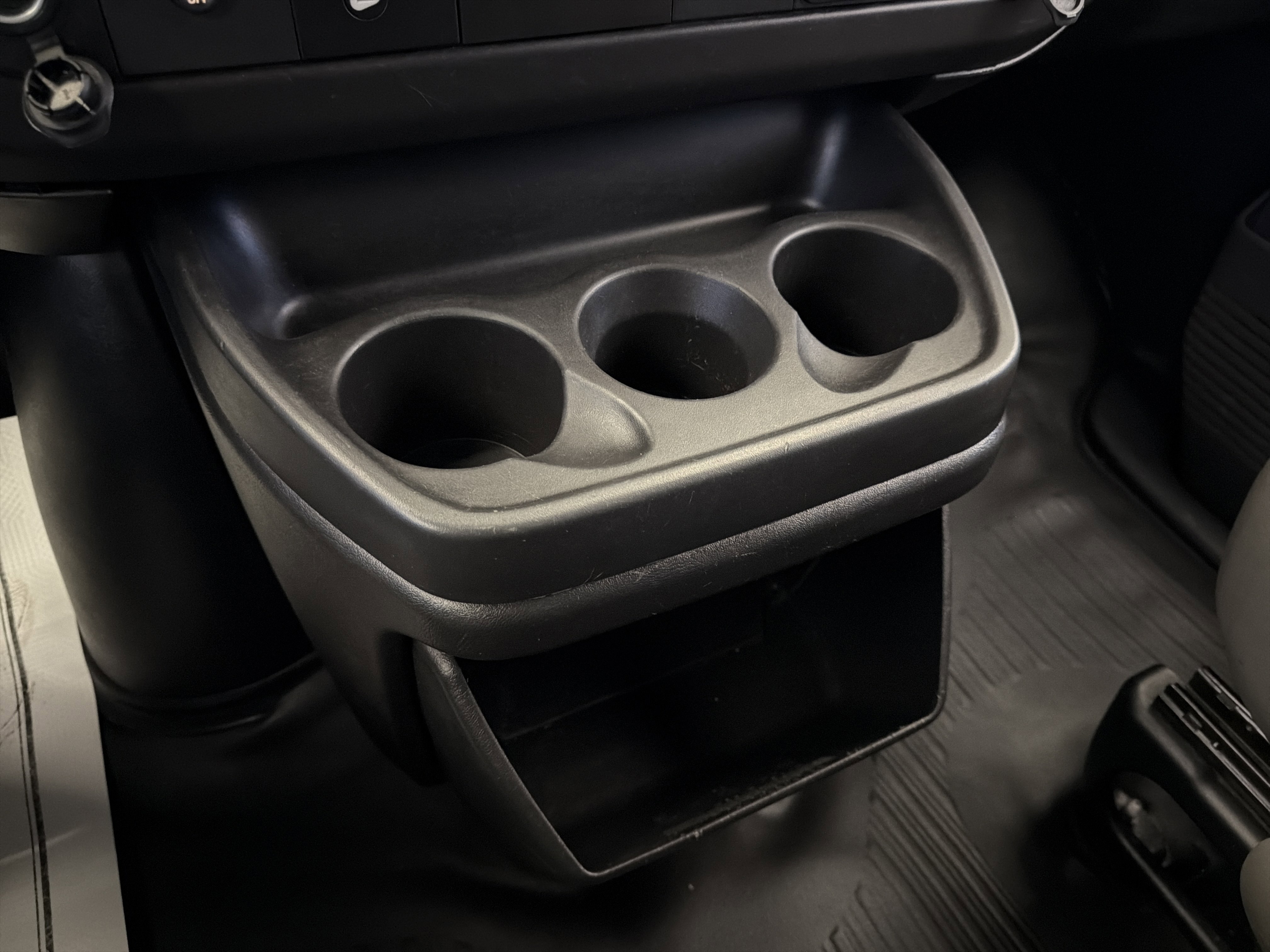 Used 2019 Chevrolet Express 3500 LS image 23