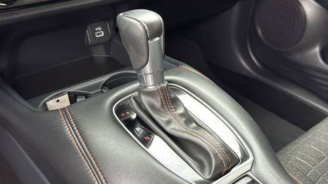 Used 2025 Honda HR-V Sport image 17