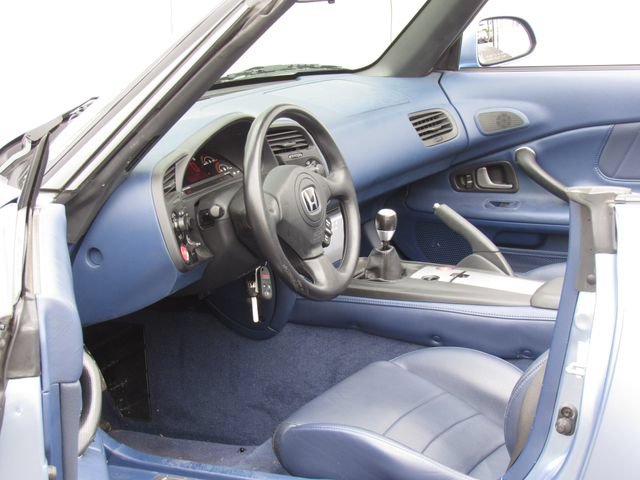 Used 2004 Honda S2000 image 8
